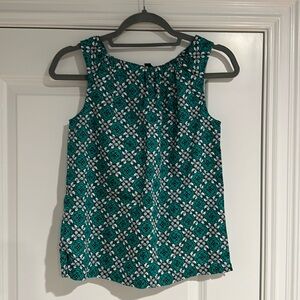 Vineyard Vines Floral Tank Top w/Bow along Back Neckline - XXS